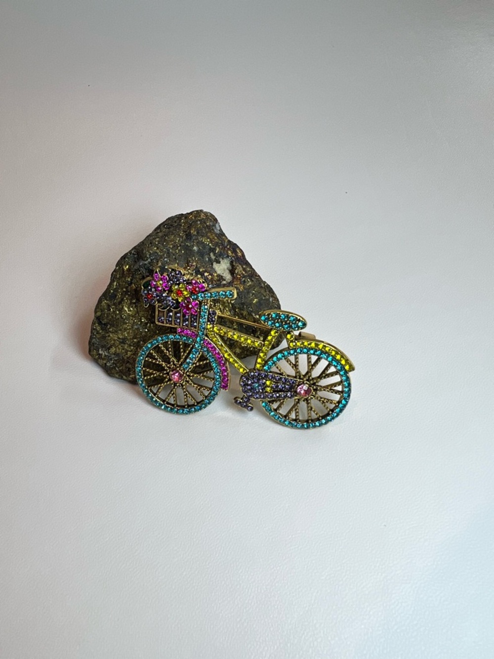 Bundle NEW lot bicycle bike rhinestone Multicolor Brooch Vintage style 4 pcs - Picture 4 of 8